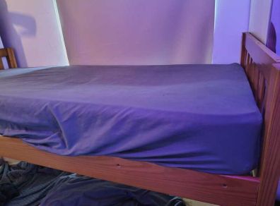Sell upper bunk bed part (single bed)