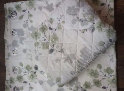 curtens with blanket