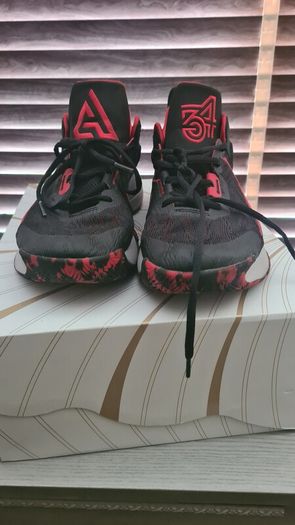 Nike Basketball Trainers Size Uk11