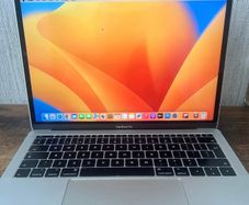 MacBook Pro A1708 13inch with i5/8GB RAM/128GB SSD