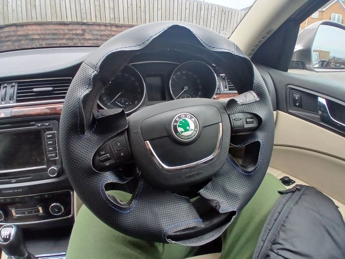 Skoda superb steering wheel cover