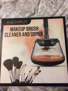Makeup brush cleaner