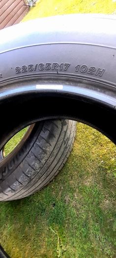 Bridgestone 225/65/17