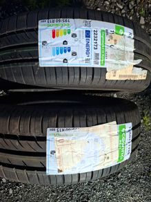 2x 195/60/15 Kumho