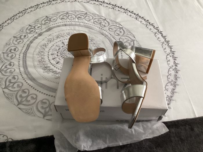 Silver sandles