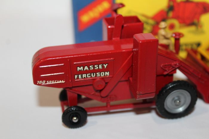 Matchbox Lesney Massey Ferguson 780 Combine Harvester