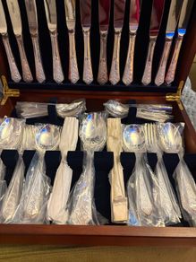 Newbridge Silverware 6 place cutlery set
