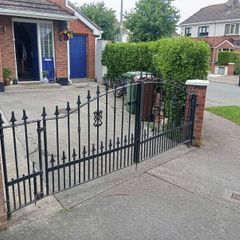 Extended Gates with bifold hinge
