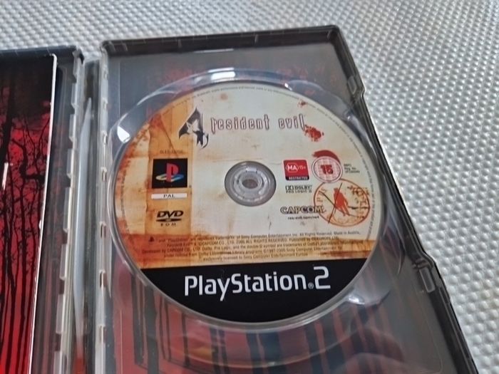 Resident Evil 4 Limited Edition PlayStation2 Ps2 Games Original