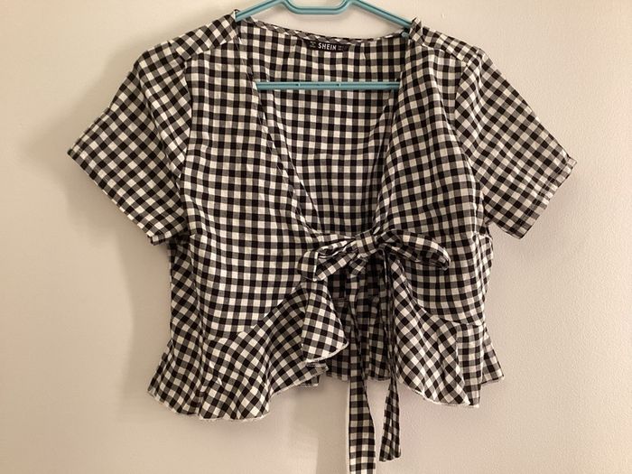 4 item Bundle Tops and skirt