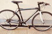 Trek Multitrack 7210 Hybrid Bike  Large 250