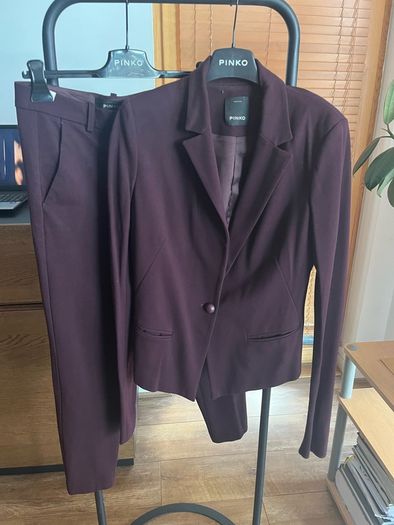Pinko burgundy suit