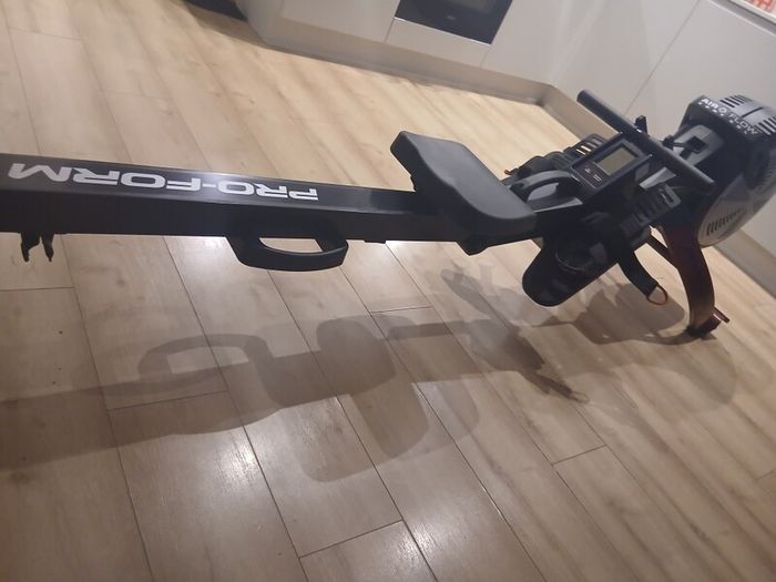 Proform R600 Air Flow Control Rowing Machine