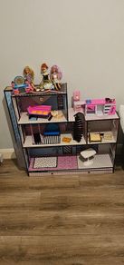 Doll House with accessories coolock Dublin 17