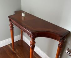 Elegant Mahogany Console  Hall Table