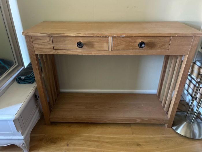 Hall table