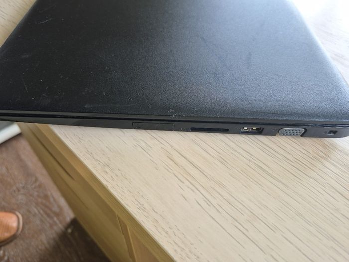 Dell latitude 3500,i5 8th gen,8gb,256 ssd,Big 15.6"FHD Screen,Windows11