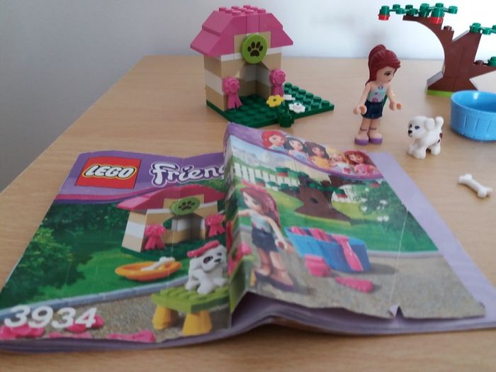 Lego friends set 3934 Mia's Puppy house