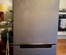 Samsung Frost Free Fridge Freezer . Graphite Silver