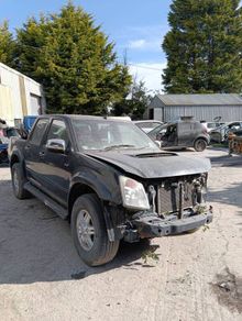 Breaking Isuzu d max 2011 3.0diesel