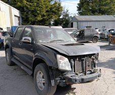 Breaking Isuzu d max 2011 3.0diesel
