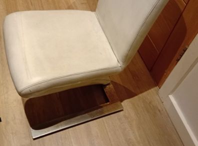 white lounge/Dining chair