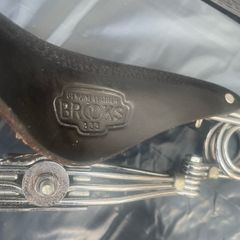 Brooks B33 men's saddle