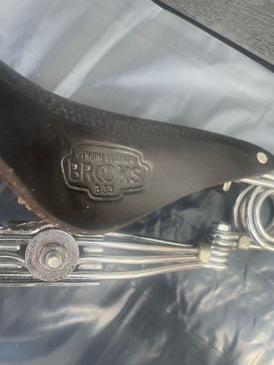 Brooks B33 men's saddle