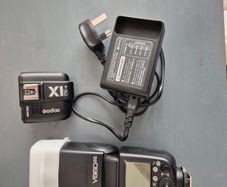 Godox V860II-C Flash + X1T-C Wireless Trigger, Canon