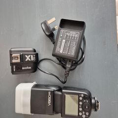 Godox V860II-C Flash + X1T-C Wireless Trigger, Canon