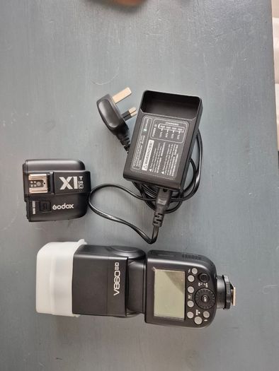 Godox V860II-C Flash + X1T-C Wireless Trigger, Canon