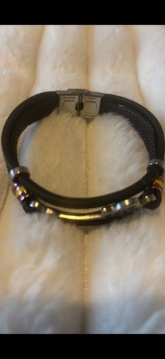 Men's leather guitar bangle