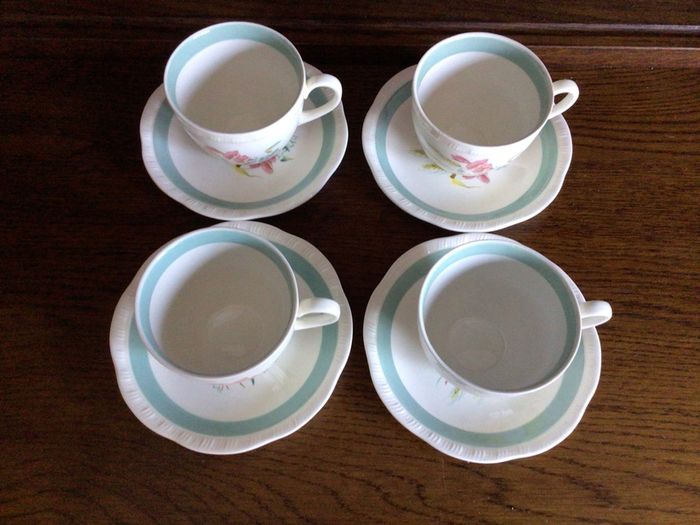Alfred Meakin 1950s Harvest Bouquet 4 Cups and Saucers