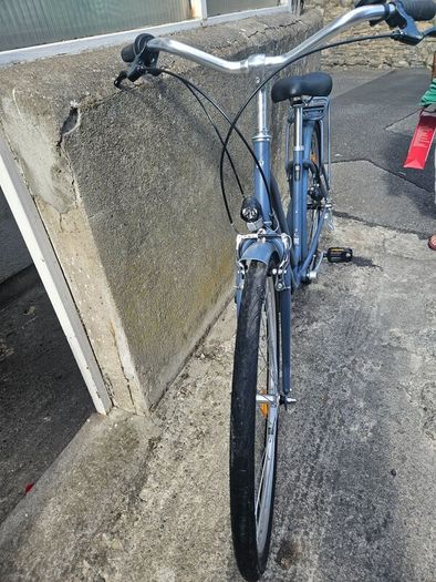 Almost new Decathlon Ladies/Teen Bike