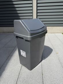 Rubbish & compost bins