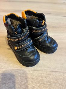 Real leather warm winter boots kids size 23eu