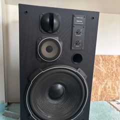Realistic Mach 2 Speakers