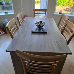 Table and 6 Chairs