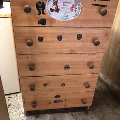 chest of drawers