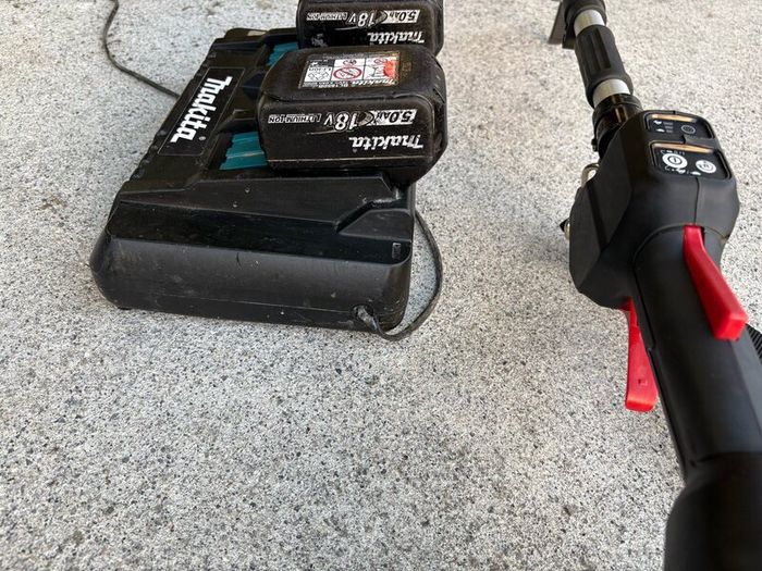 Makita garden multitool