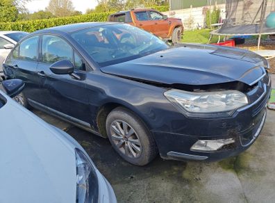 Citroen c5 x7 2013 1.6 hdi 8v semi automatic