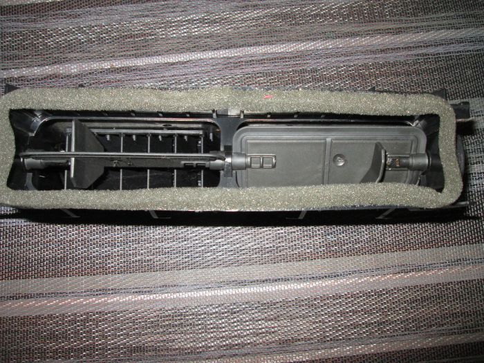 Opel Astra H Central Vent Grill