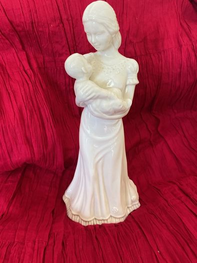 Lennox Mother and Child Figurine