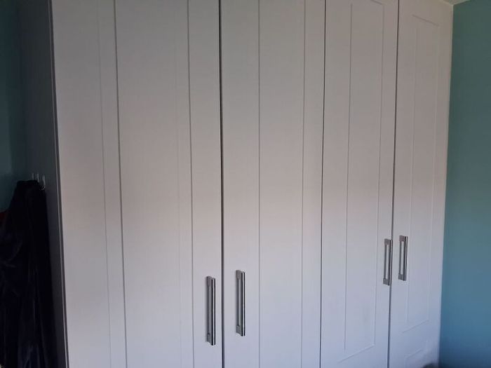 Fitted wardrobe