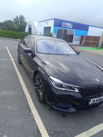 BMW 7-Series 2017