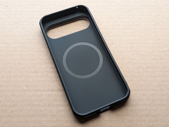 Nillkin Super Frosted Shield Pro Magnetic Case for Google Pixel 9 / 9 Pro