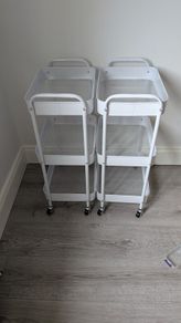 4 trolleys