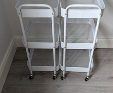 4 trolleys