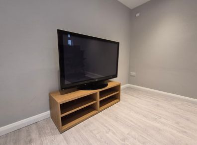 LG 50" Plasma TV (Model: 50PQ2000)