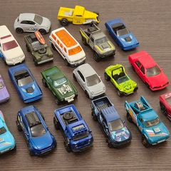 Hot Wheels Cars Loose Bundle - Used Unboxed - Trucks and mixed Cars